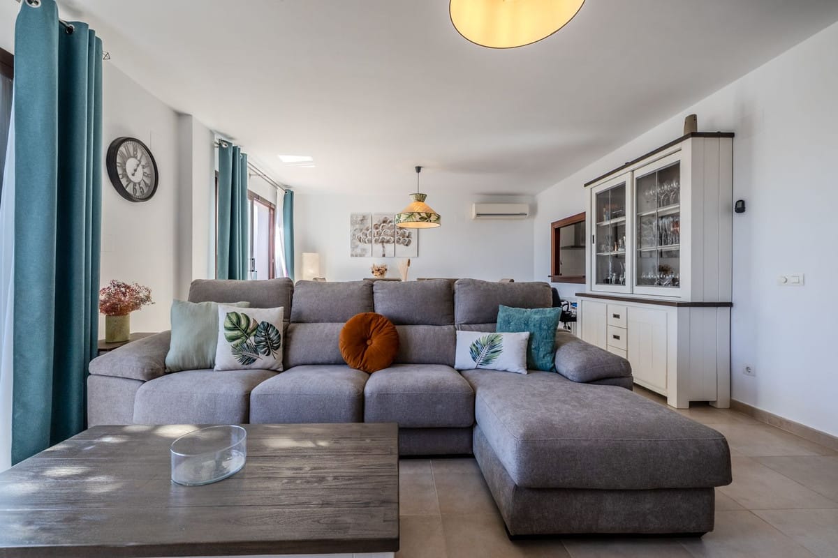 2-slaapkamer duplex-penthouse in Altos de Los Monteros in Altos de los Monteros - foto 10