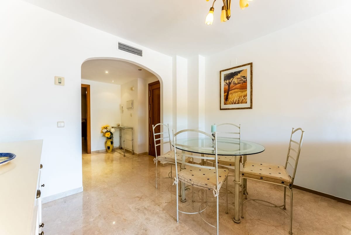 Elegant 2-slaapkamer appartement te koop in Terrazas de Costalita, Estepona in Costalita - foto 8