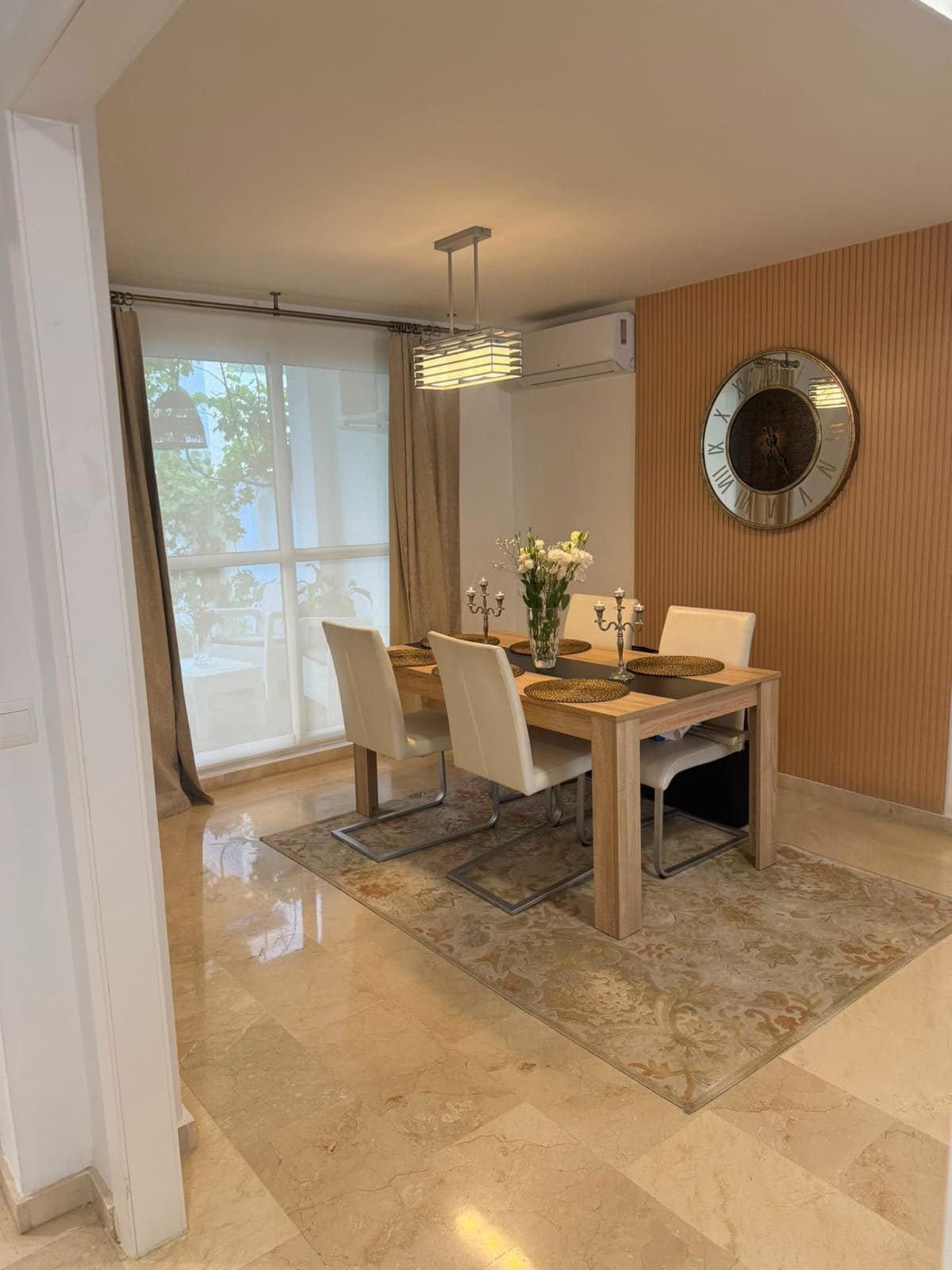 Ruime halfvrijstaande villa met 4 slaapkamers in Torremolinos in Torremolinos - foto 7