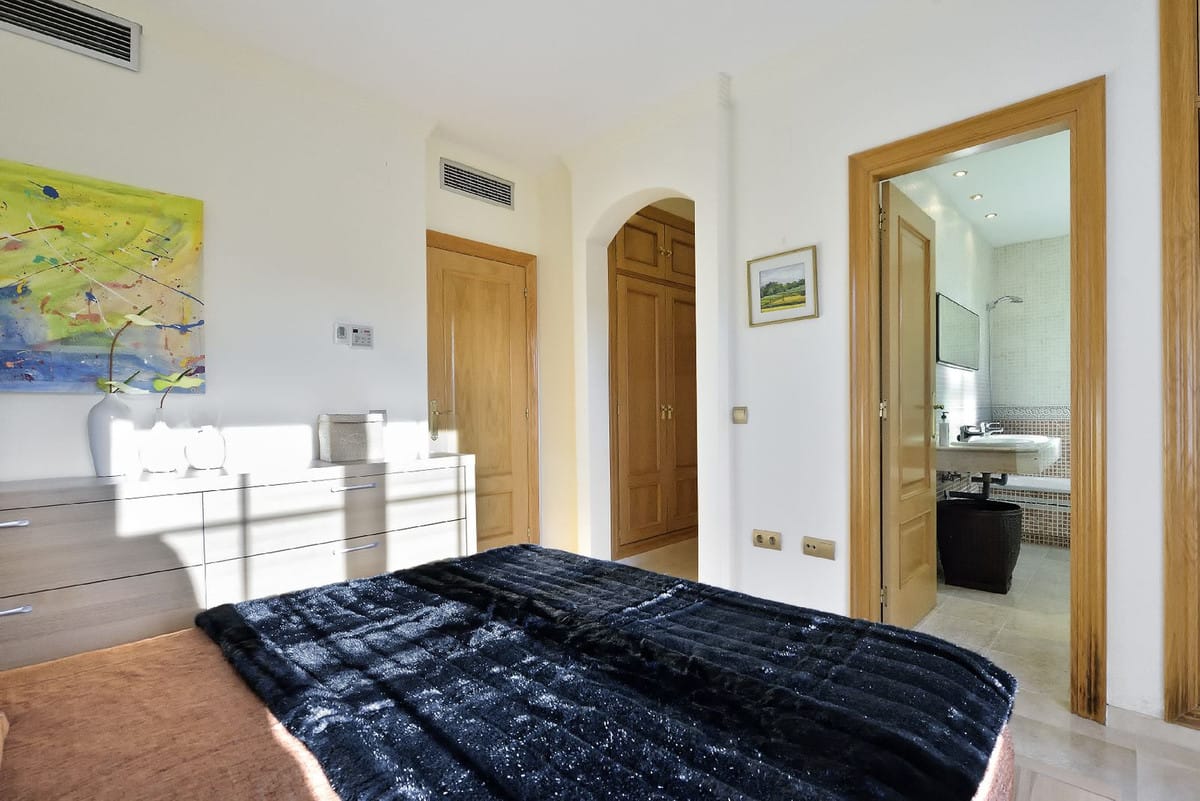 Woning met 3 slaapkamers in Torrequebrada in Torrequebrada - foto 15
