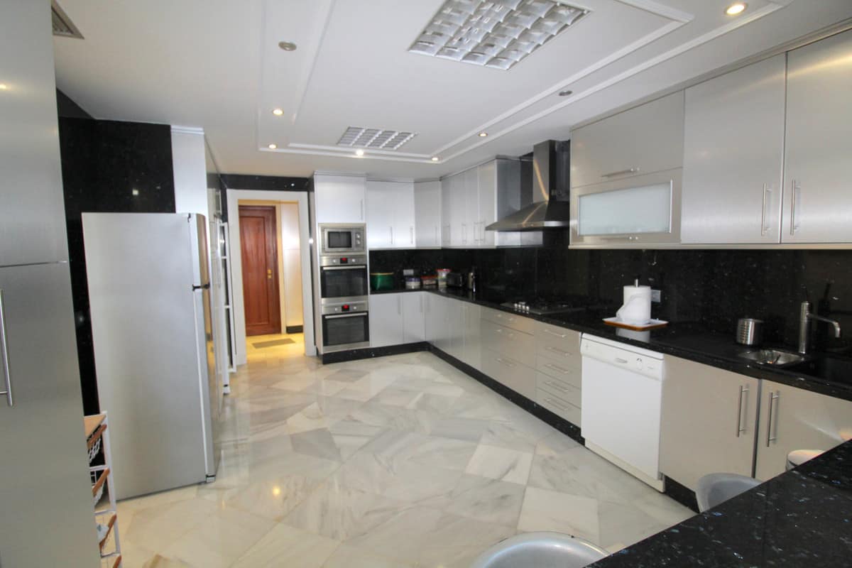 4-slaapkamer duplex-appartement aan het strand in Puerto Banús in Puerto Banús - foto 14