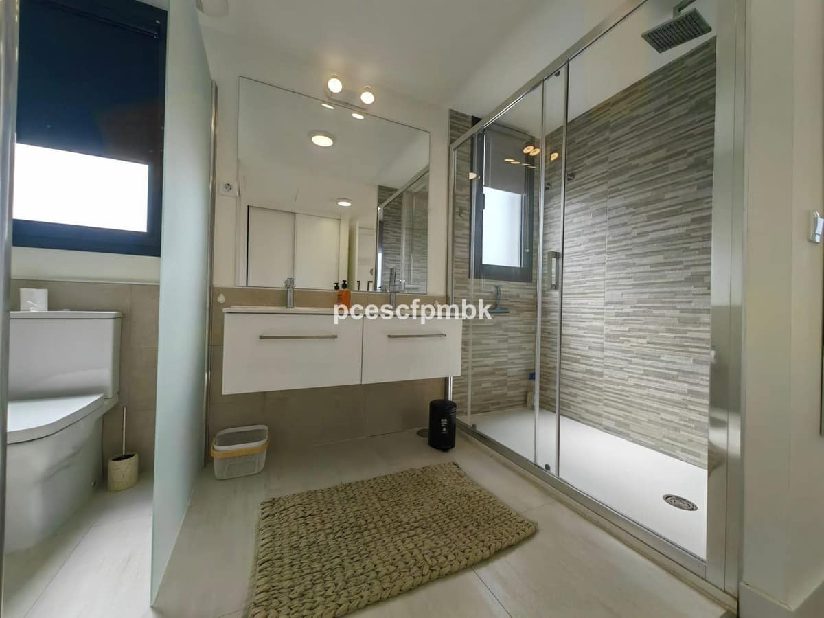 3 bedroom Apartment in Estepona in Estepona - foto 14