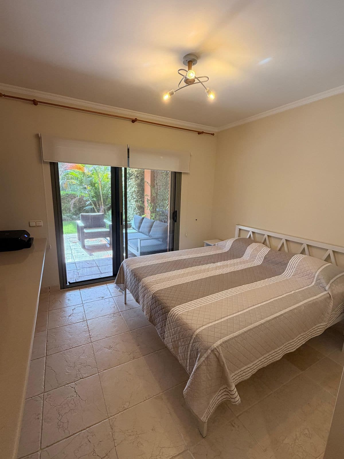 Drie-slaapkamer appartement in Estepona in Estepona - foto 9