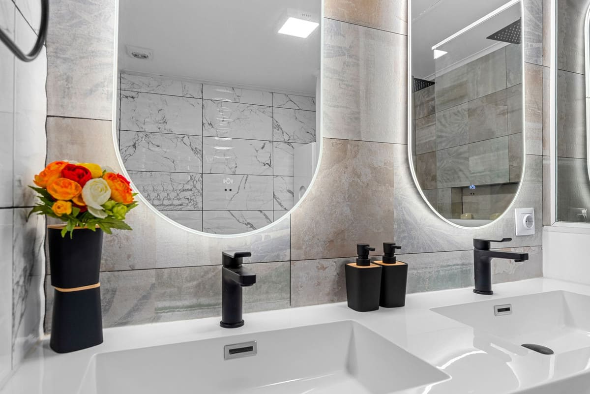 Elegant gerenoveerde penthouse met royaal privéterras aan de New Golden Mile in New Golden Mile - foto 16