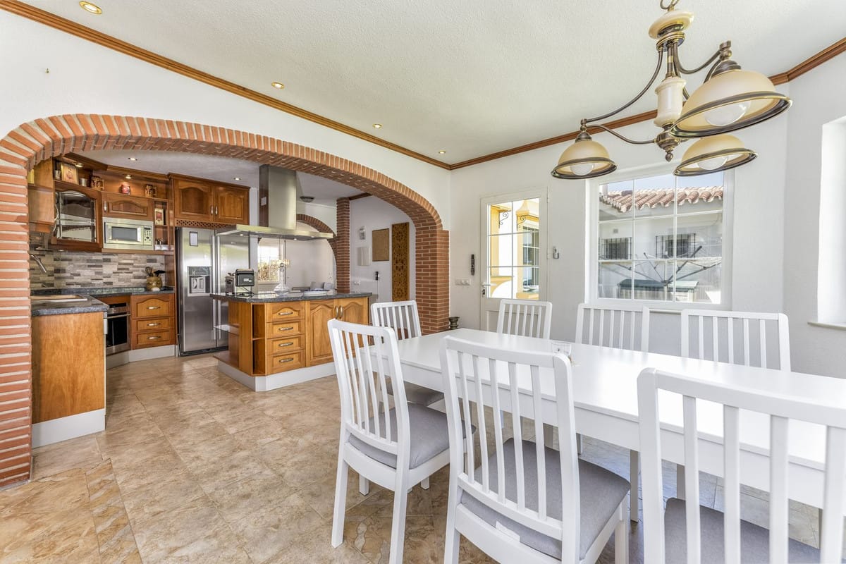 Villa met 6 slaapkamers in Benalmádena Costa in Benalmadena Costa - foto 17