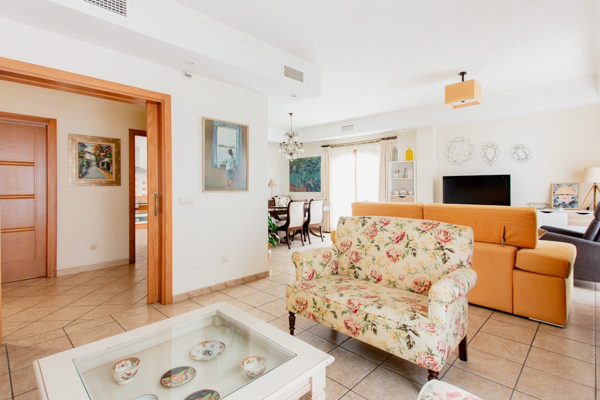 7-slaapkamer stadswoning in Estepona in Estepona - foto 9