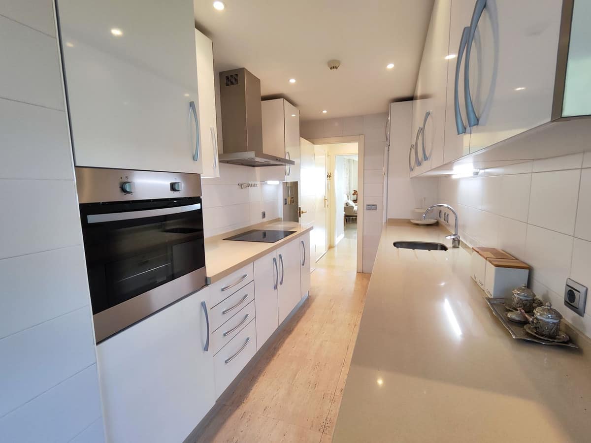 3-slaapkamer appartement in Estepona met direct zicht op zee in Estepona - foto 5