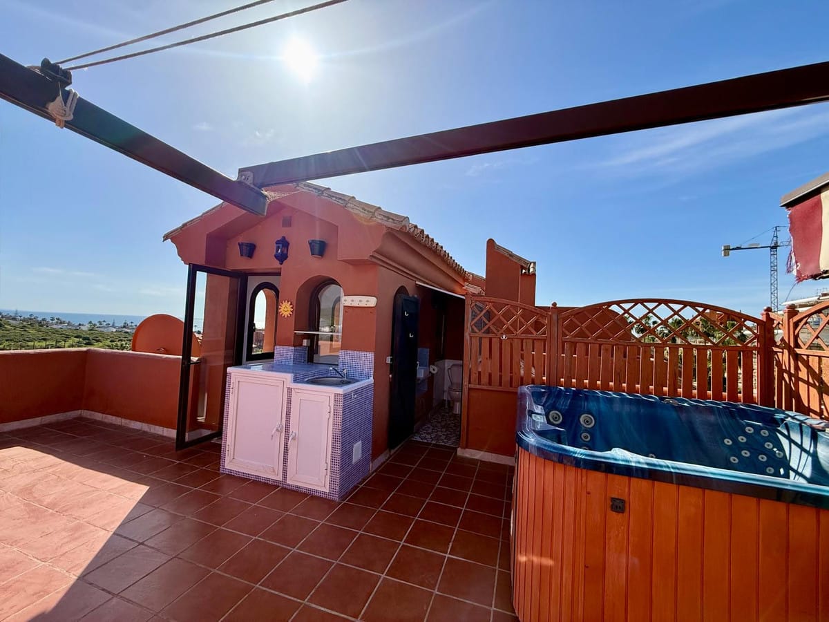 Drie-slaapkamer duplex-penthouse in Estepona in Estepona - foto 9