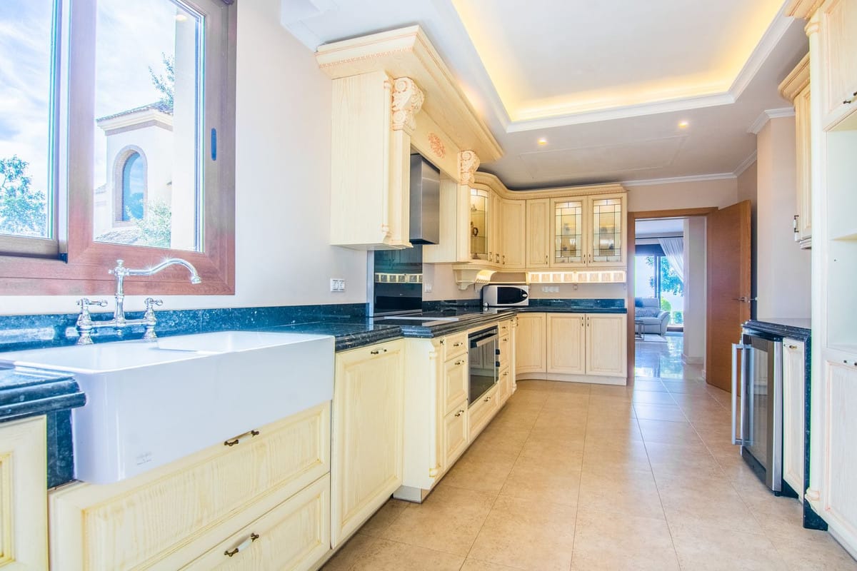 Vijf-slaapkamer villa in La Mairena in La Mairena - foto 12