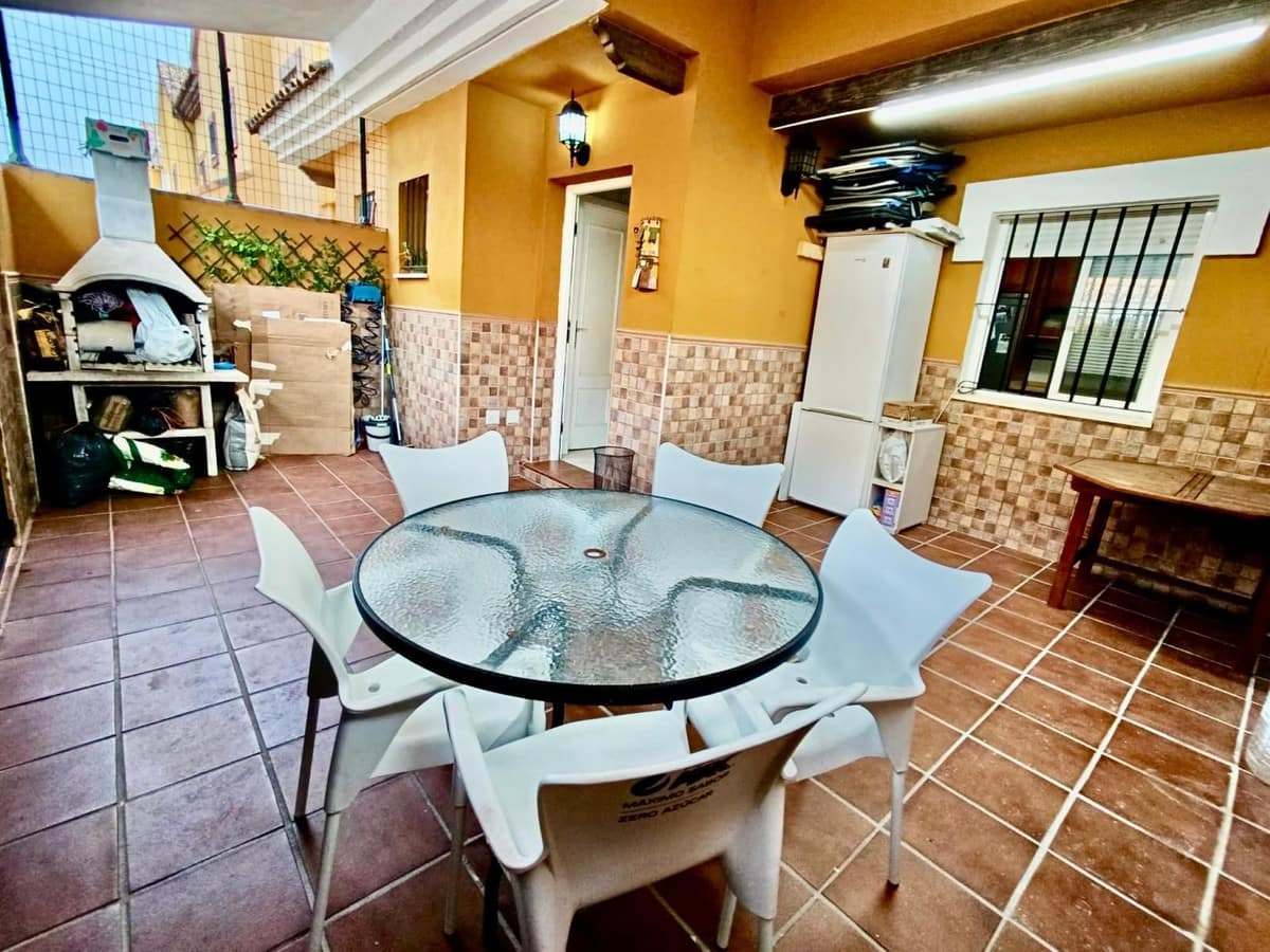 4-slaapkamerwoning in Alhaurín de la Torre in Alhaurín de la Torre - foto 3