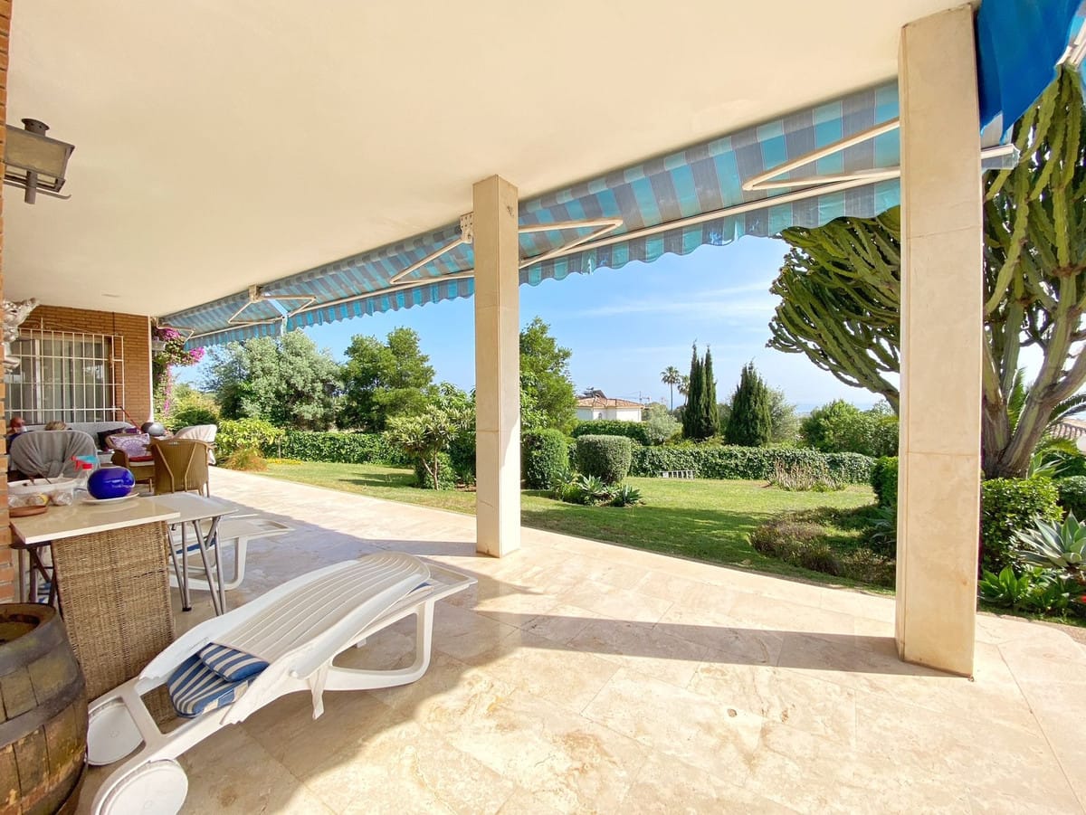 Villa met 4 slaapkamers in Marbella in Marbella - foto 4