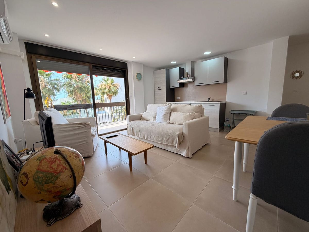 2 bedroom Apartment in Torremolinos in Torremolinos - foto 4
