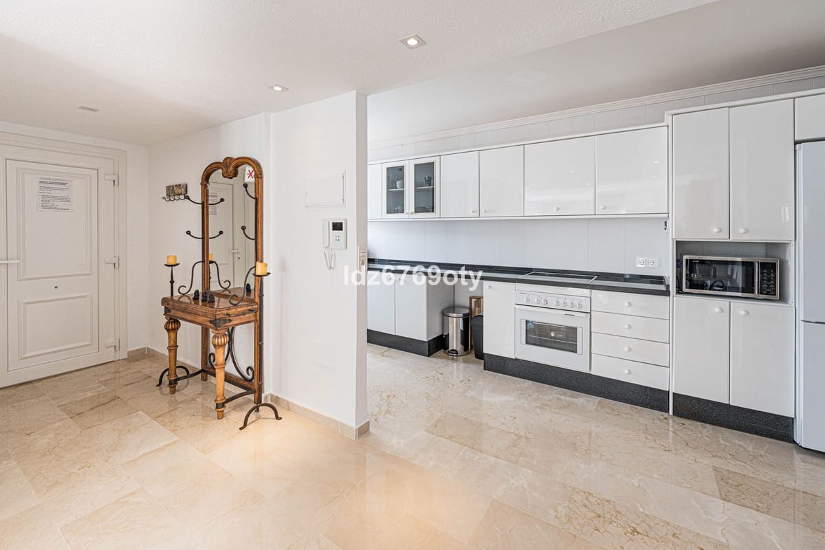 Luxe 3-slaapkamer appartement in Benalmádena Costa in Benalmadena Costa - foto 8