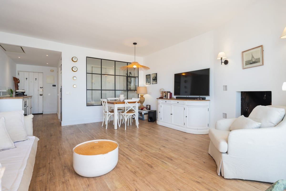 1 bedroom Apartment in Puerto Banús in Puerto Banús - foto 2
