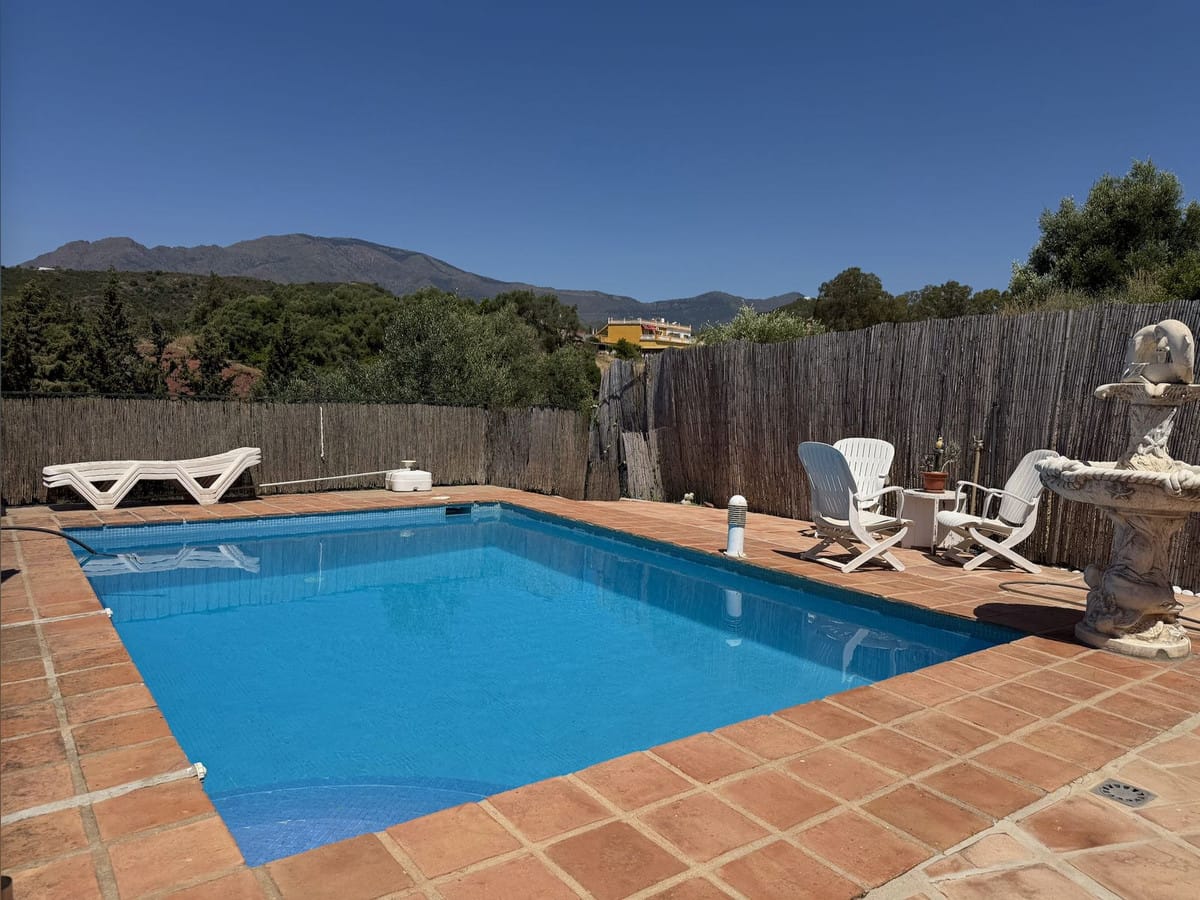 Finca met twee onafhankelijke woningen in Estepona in Estepona - foto 10