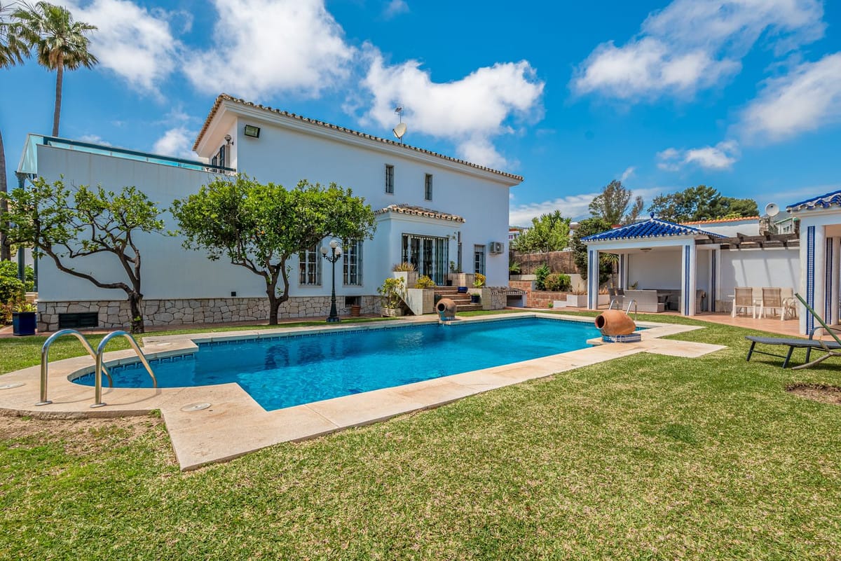 4-slaapkamer villa te koop in Benalmádena Costa met zwembad en privé tuin in Benalmadena - foto 12