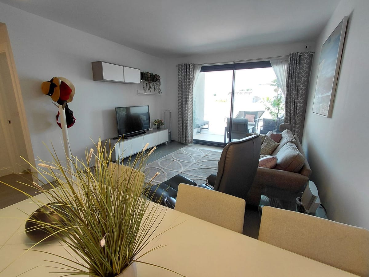 2-slaapkamer appartement in La Duquesa met zeezicht in La Duquesa - foto 3