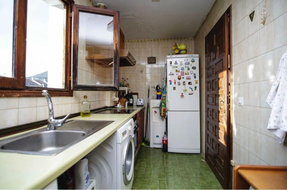 3-slaapkamer halfvrijstaande hoekwoning met zee- en bergzicht in Marbella in Marbella - foto 17