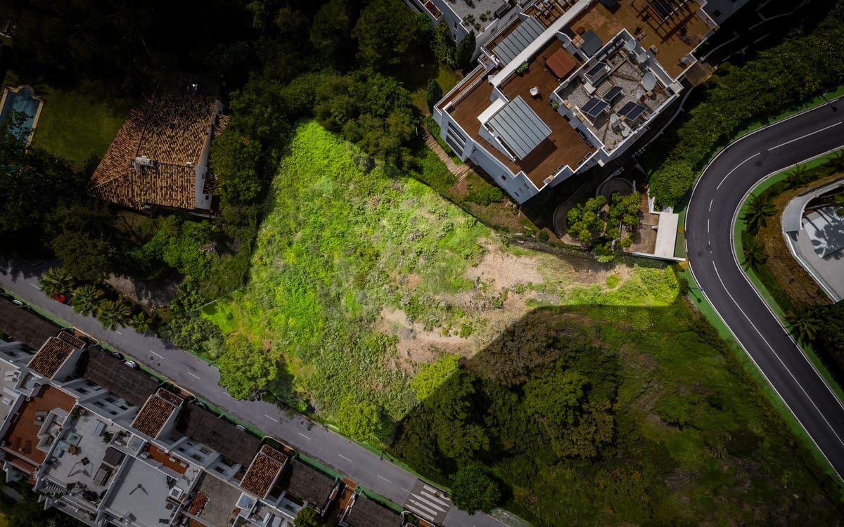 Perceel in Benahavís in Benahavís - foto 2