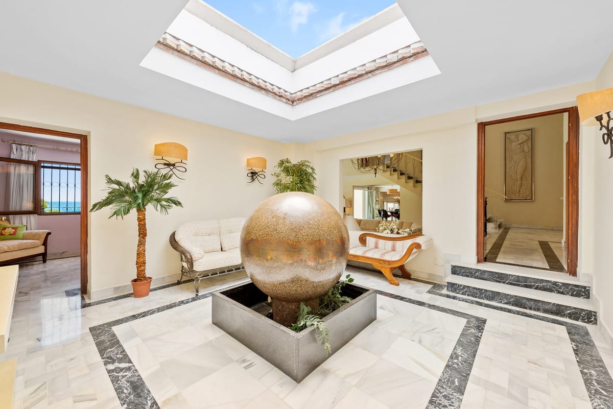 6-slaapkamer villa aan zee in Estepona in Estepona - foto 12