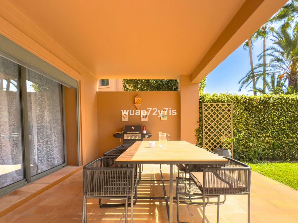 Begane grond appartement met 3 slaapkamers in Benatalaya, Estepona in Estepona - foto 9