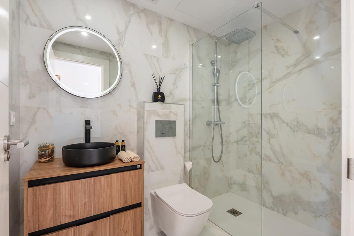 Drie-slaapkamer penthouse in La Floresta, Marbella in Marbella - foto 9