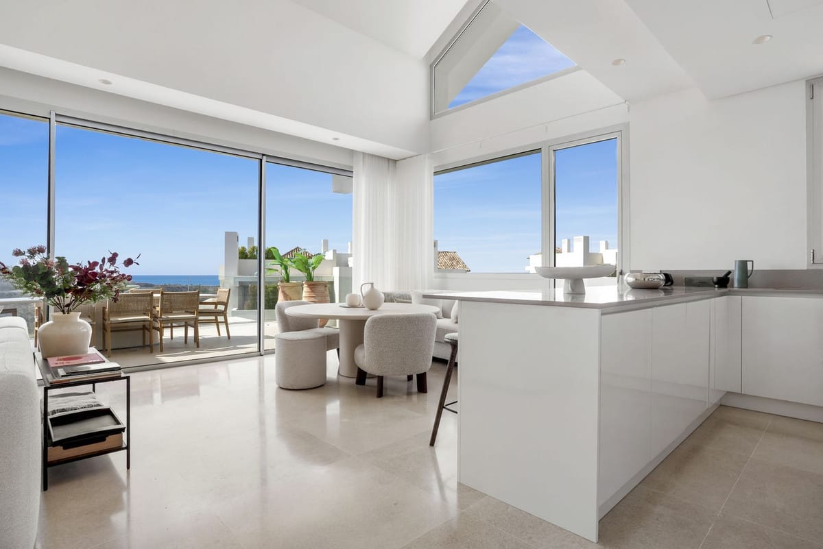 Penthouse met 3 slaapkamers en privé solarium in Benahavís in Benahavís - foto 3