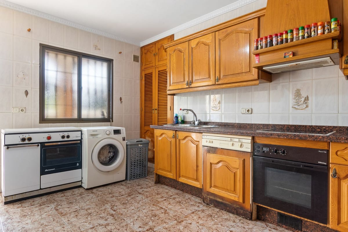 4-slaapkamerwoning in Los Pinos, Alhaurín de la Torre in Alhaurín de la Torre - foto 2