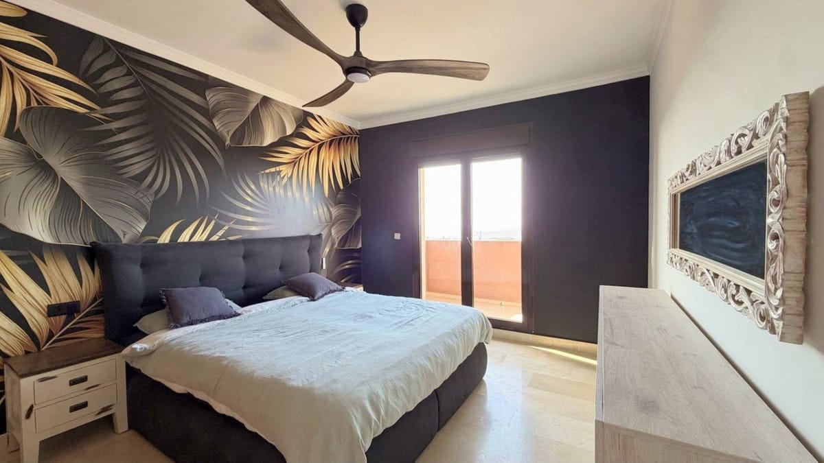 Ruime 5-slaapkamer villa in Estepona met panoramisch uitzicht in Estepona - foto 5