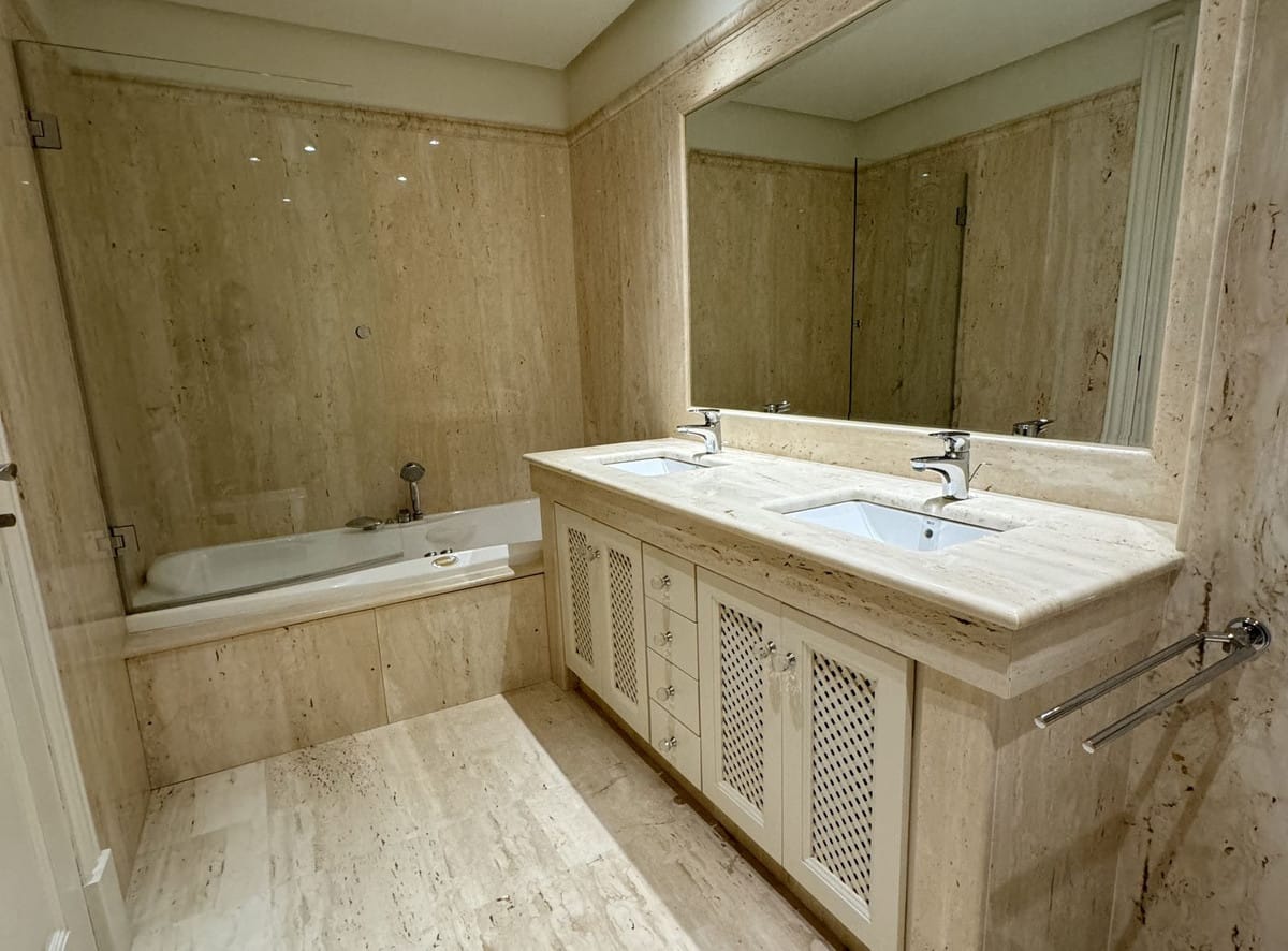 2-slaapkamer appartement aan het strand in Estepona in Estepona - foto 7