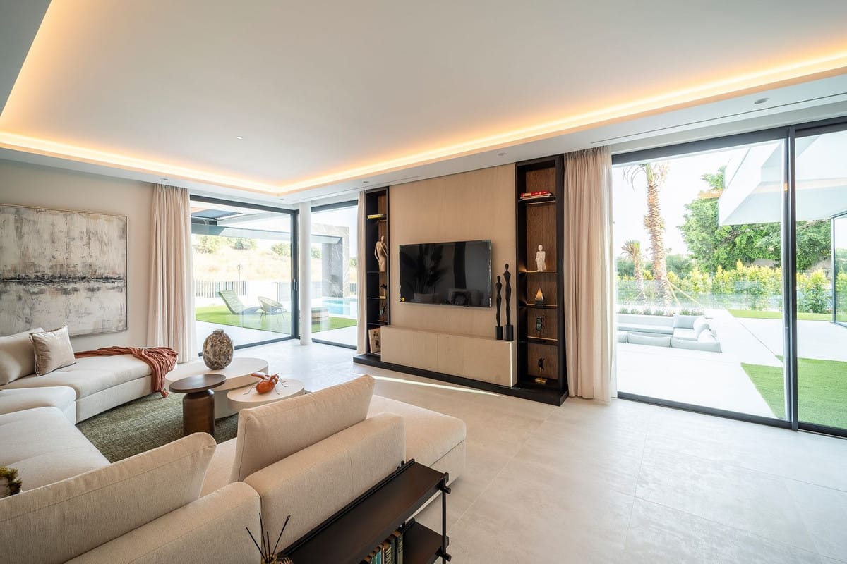 6-slaapkamer villa in El Paraiso in El Paraiso - foto 2