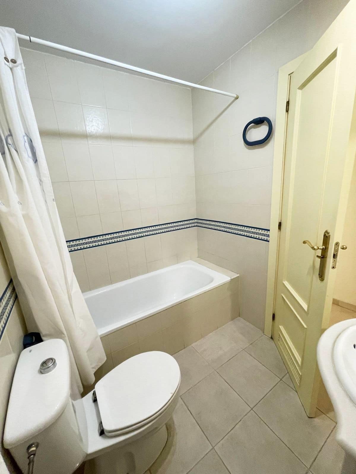 Ruim driekamerappartement met terras en grote privégarage in Nerja in Nerja - foto 17