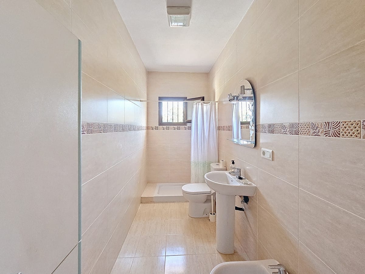 3 slaapkamers finca in El Padron, Estepona-Oost in El Padron - foto 13