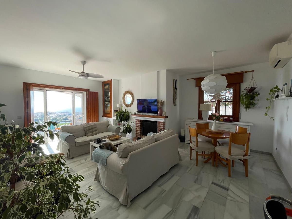 Charmante vrijstaande villa met privézwembad en panoramisch uitzicht in Nerja in Nerja - foto 7