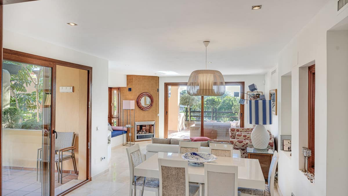 3 bedroom Apartment in Estepona in Estepona - foto 8