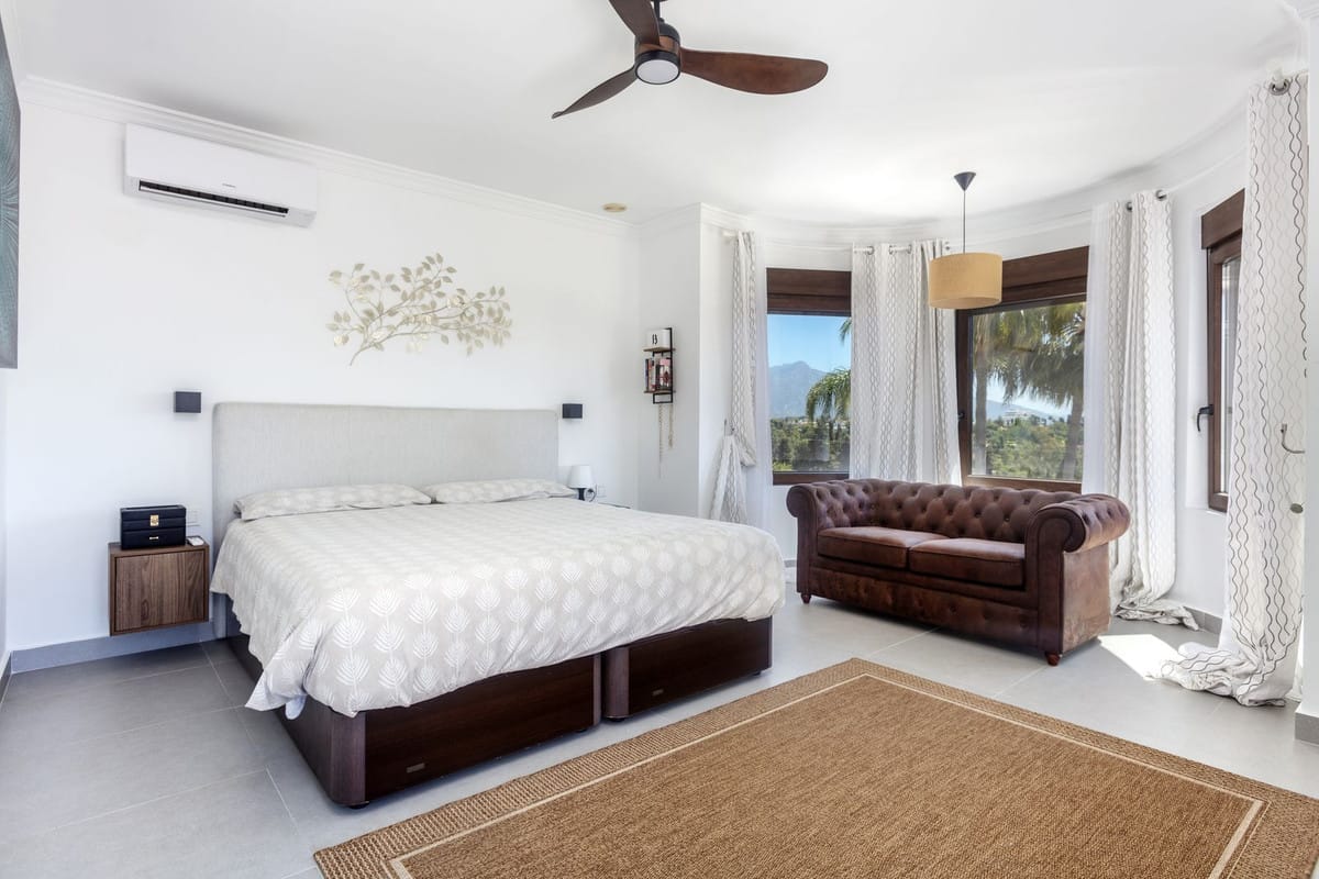 6 bedroom House in Estepona in Estepona - foto 20