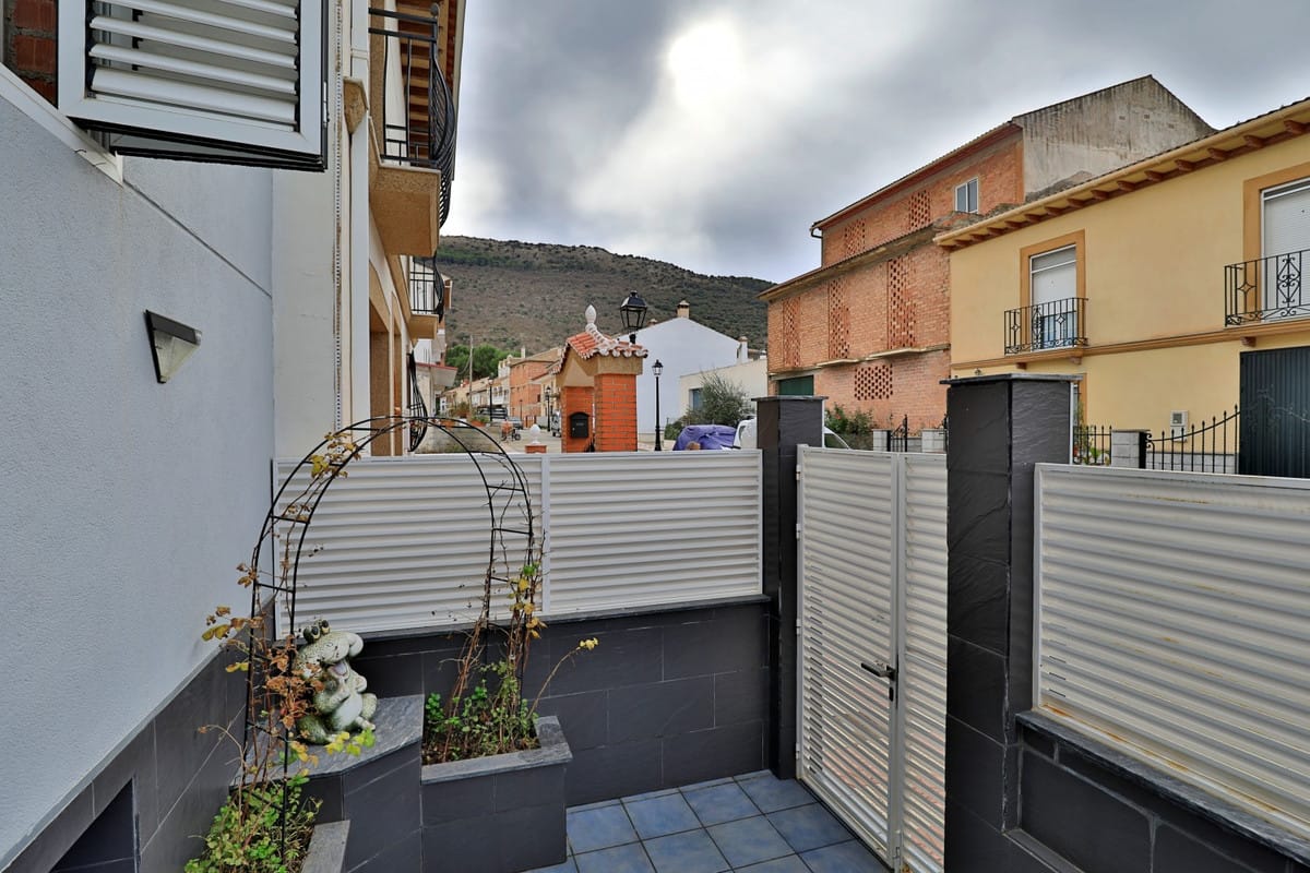 Villa met 4 slaapkamers in Alfarnate in Alfarnate - foto 4