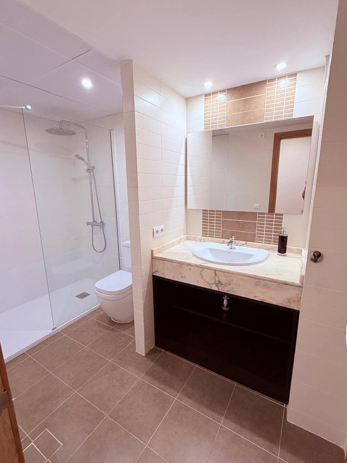 Drie-slaapkamer duplex penthouse in Estepona in Estepona - foto 16