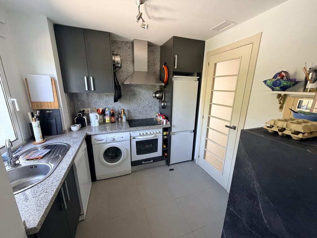 2 bedroom Apartment in Estepona in Estepona - foto 4