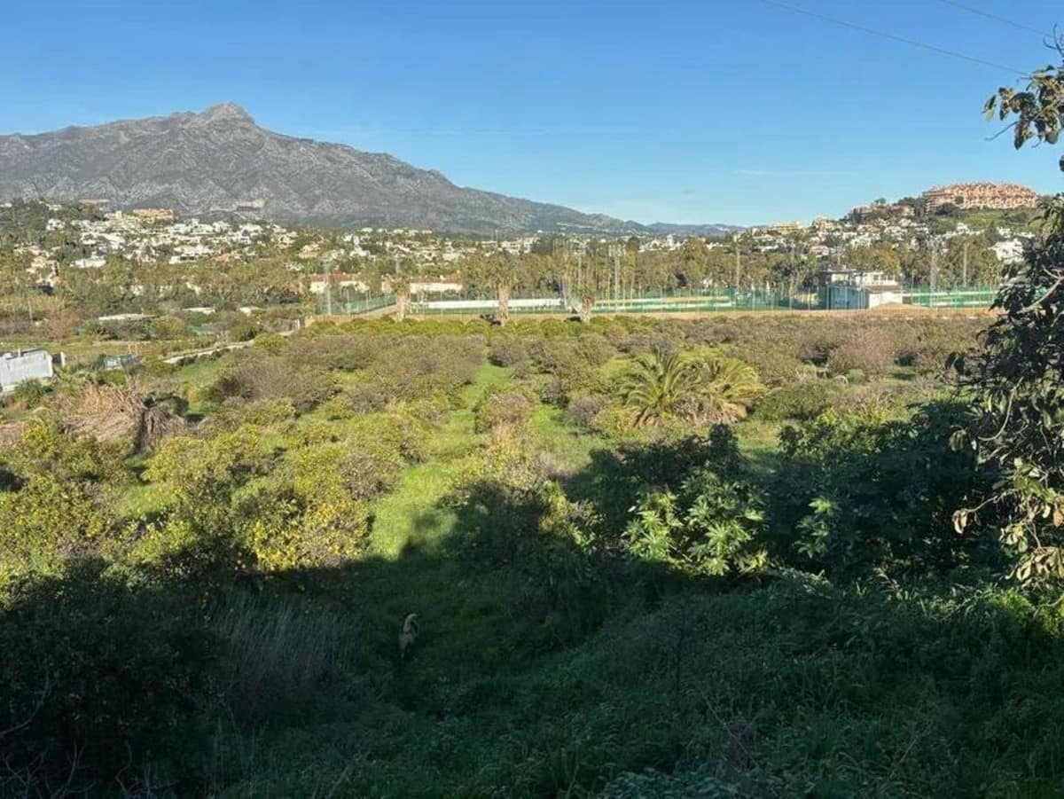 Perceel in Marbella (39.570 m², niet-ontwikkelbaar) in Marbella - foto 2