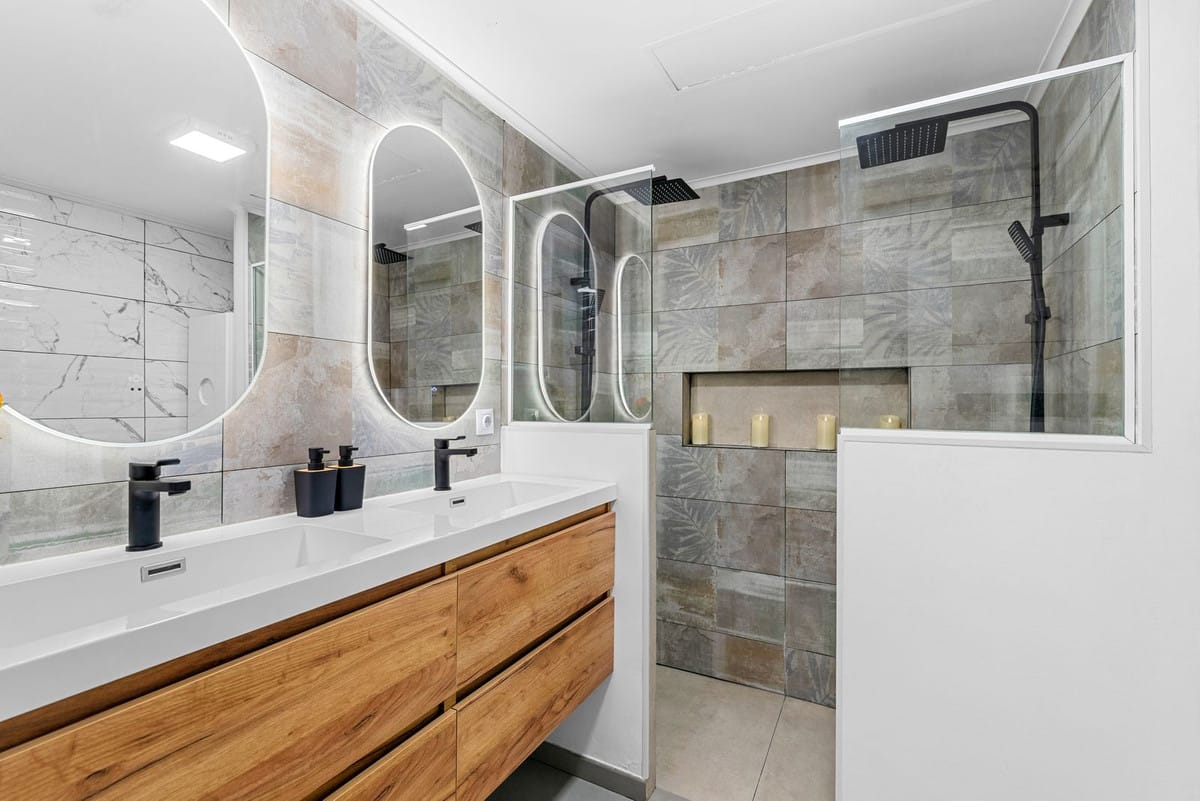 Elegant gerenoveerde penthouse met royaal privéterras aan de New Golden Mile in New Golden Mile - foto 15
