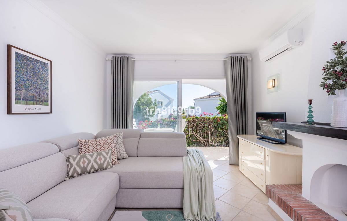 Charmant appartement in Pueblo Cortés del Golf, Benahavís in Benahavís - foto 4