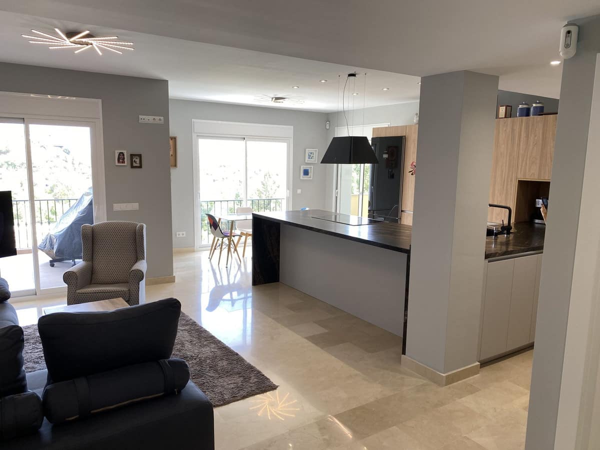 3 bedroom Apartment in Benahavís in Benahavís - foto 2