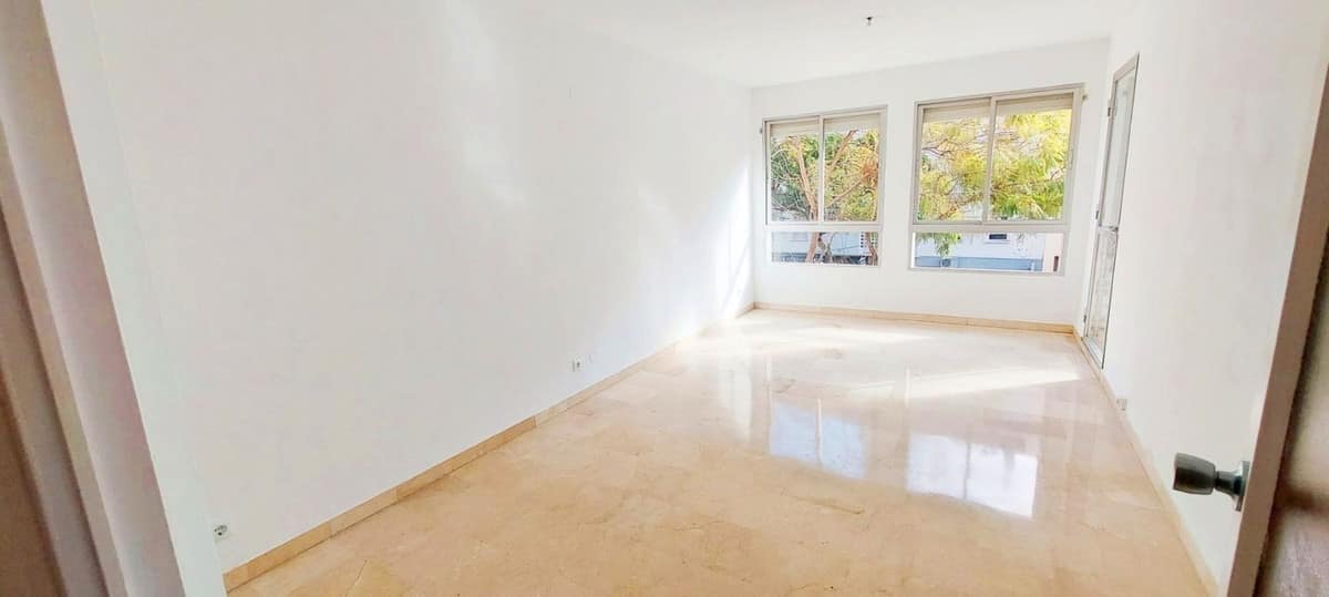 Ruim appartement met drie slaapkamers in Fuengirola, 200 m van het strand in Fuengirola - foto 2