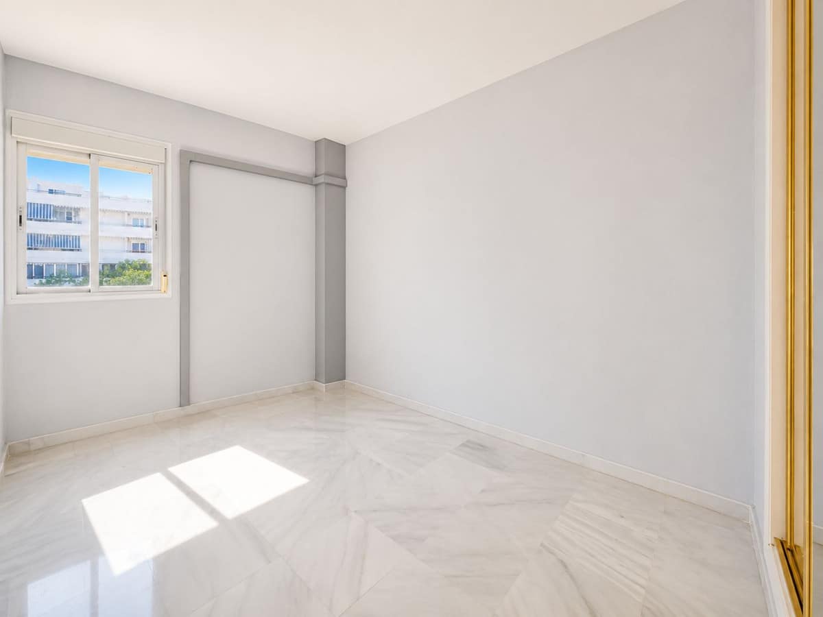 Appartement met 4 slaapkamers in Marbella in Marbella - foto 17