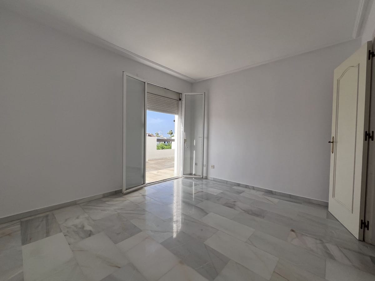 Appartement met 2 slaapkamers in Estepona in Estepona - foto 12