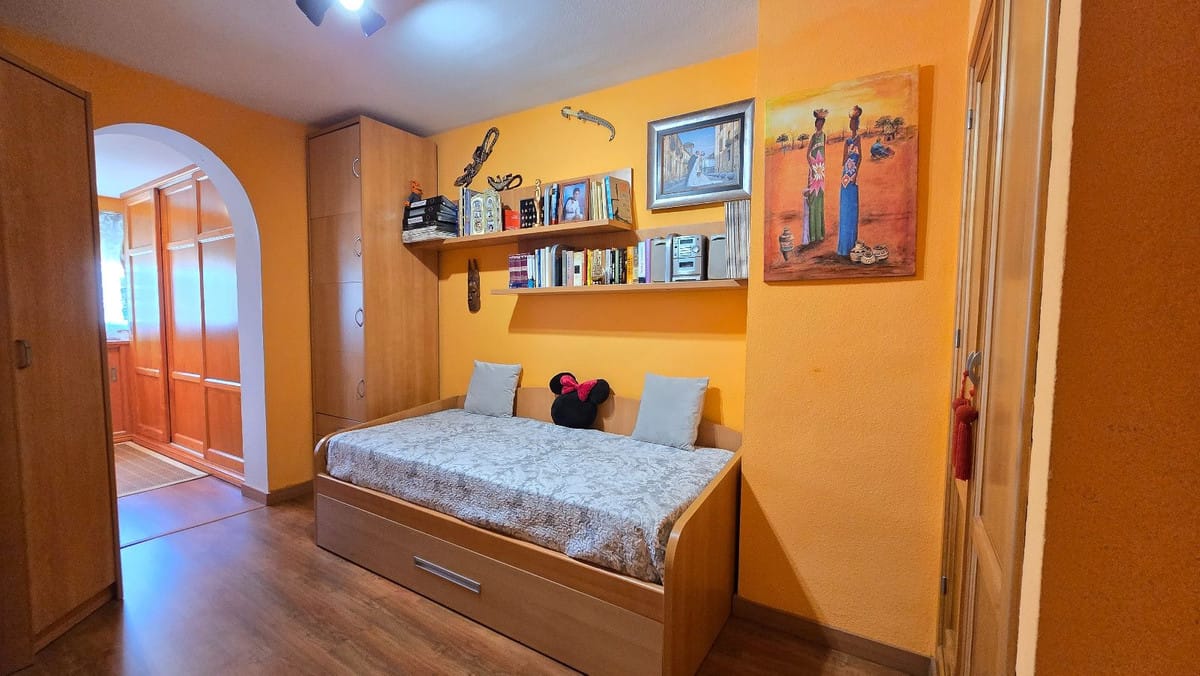 Stadswoning met 4 slaapkamers in Málaga in Málaga - foto 9