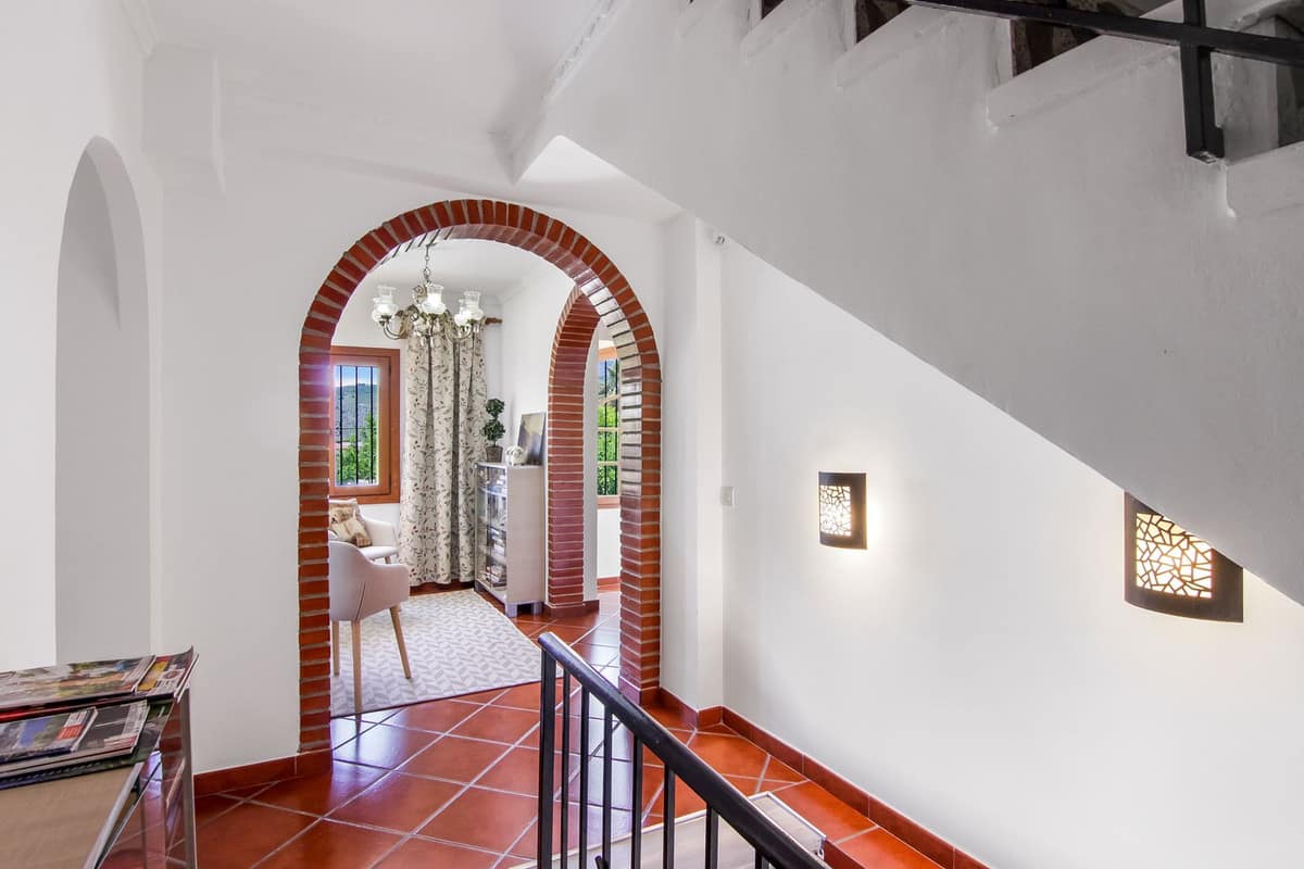 Finca met 6 slaapkamers en Bed & Breakfast-optie in Canillas de Albaida, Málaga in Canillas de Albaida - foto 6
