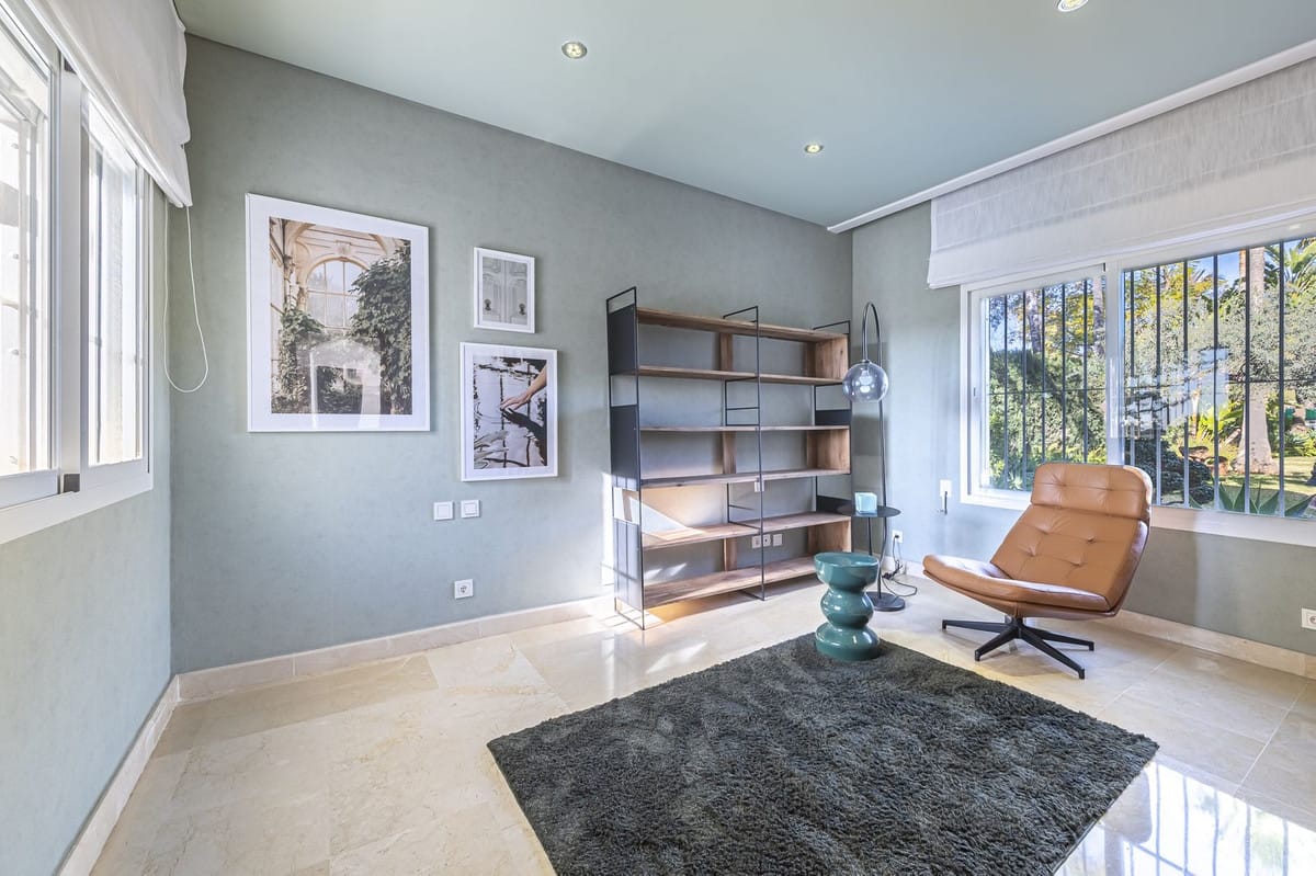 Villa met 7 slaapkamers in Nueva Andalucía in Nueva Andalucía - foto 14