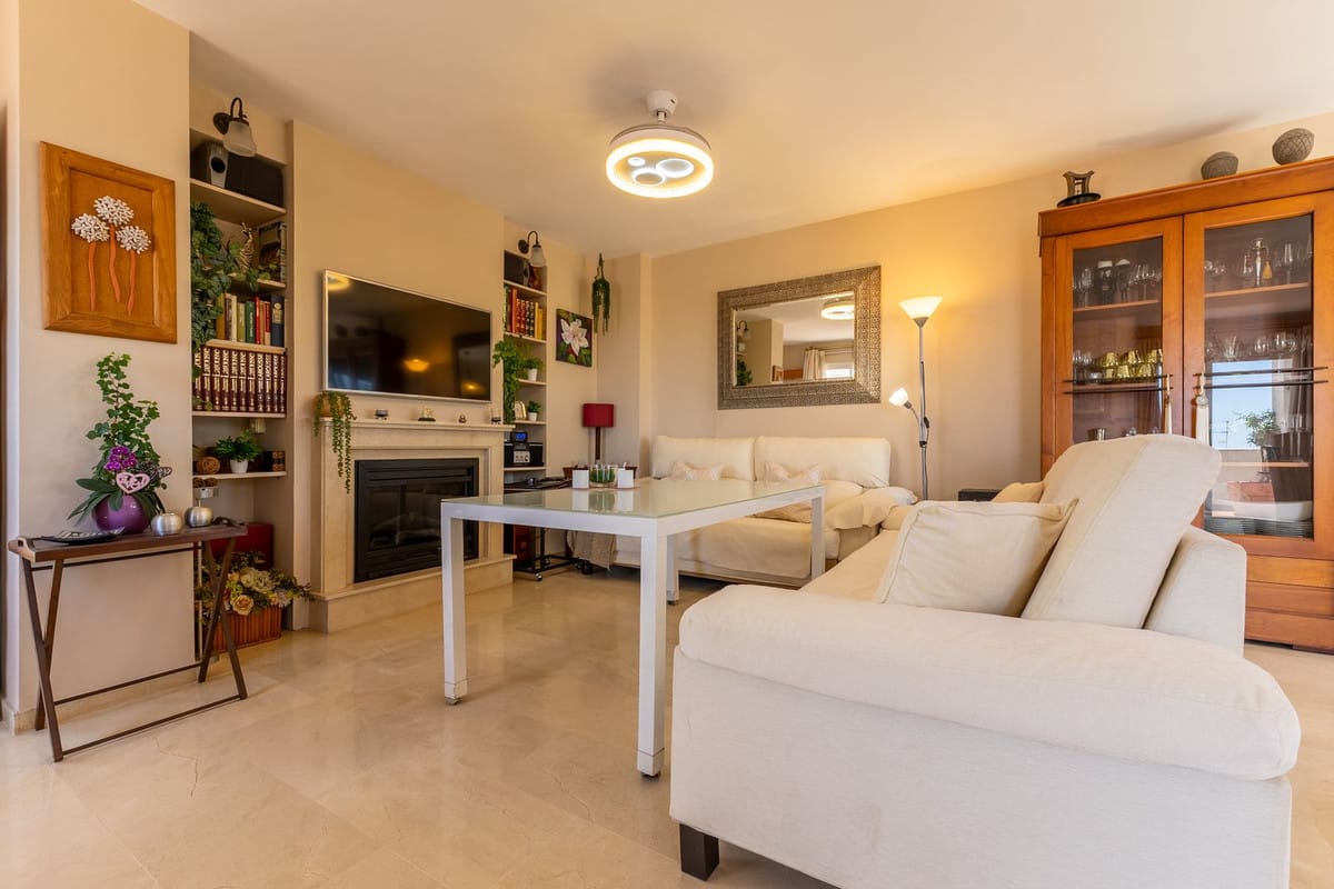 3 bedroom Apartment in Estepona in Estepona - foto 8